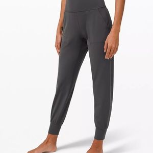 Lululemon Align 28” joggers